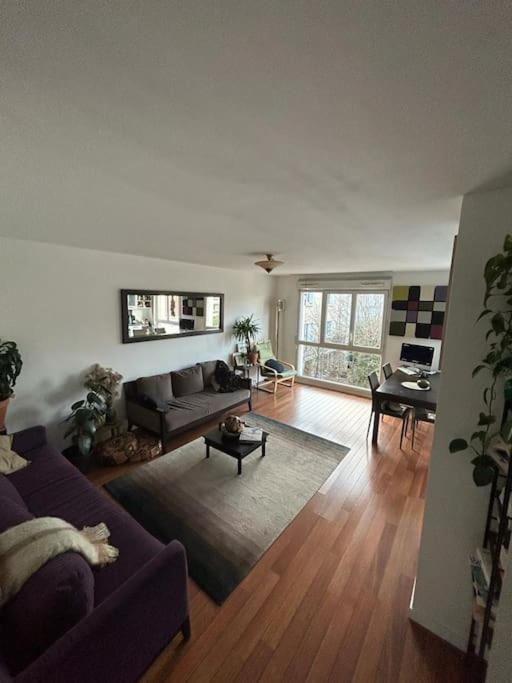 Appartement Spacieux Et Lumineux Aux Portes De Paris - Ideal Pour Visiter Et Se Reposer Bondy Exterior foto